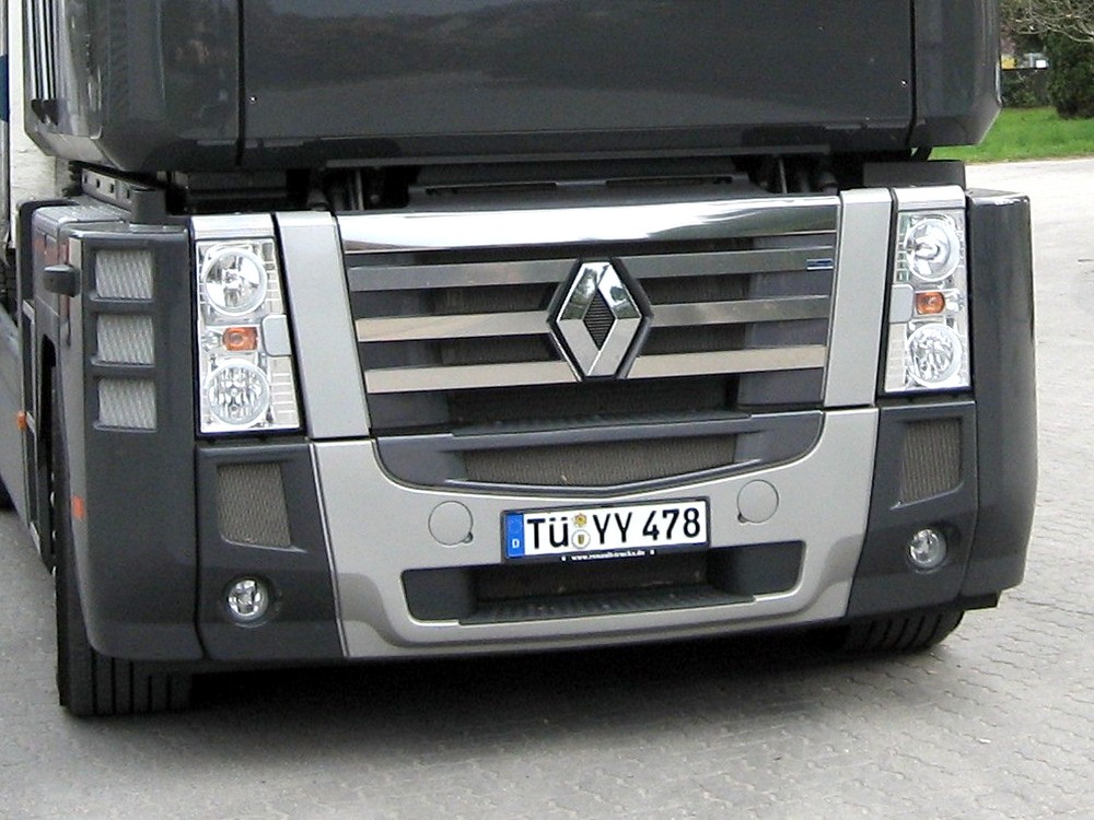 Edelstahlapplikation Renault Magnum Truckstyling LKW-Zubehoer