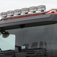 Volvo FH Scheinwerferbügel Flachdach Dachlampenbügel